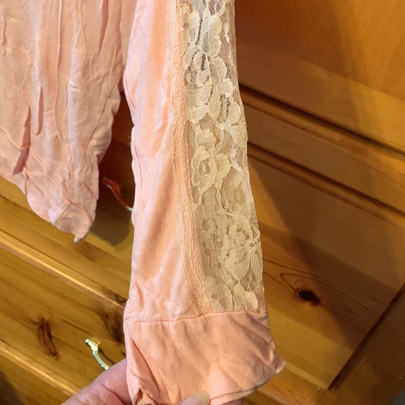 Deb Vintage lace sleeve blouse size small - Picture 3 of 5